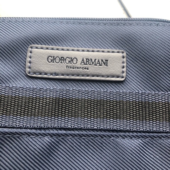 NWOT Giorgio Armani Navy Blue Toiletry/Travel Kit Bag Unisex - Picture 2 of 6